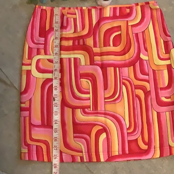 FUN FUN FUN skirt Size 9/10 - Picture 2 of 6